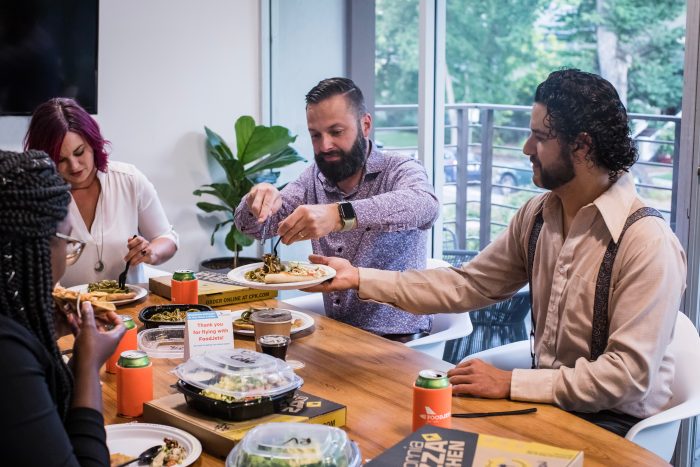 Luncheon Logan Jeffrey ZHve9uYWNBM Unsplash